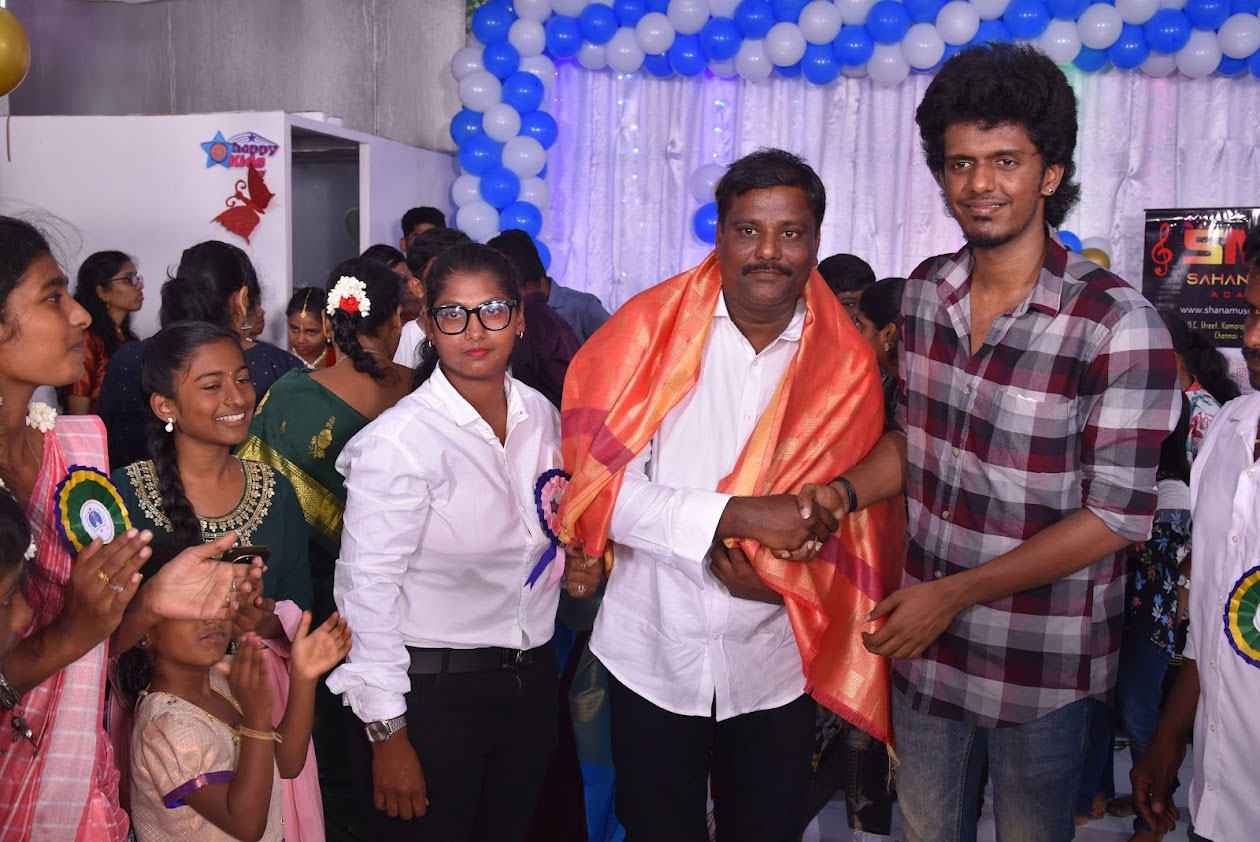 footer-widget-gallery